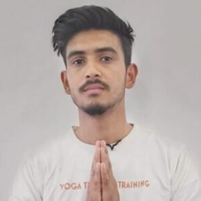 200 hours yoga teacher training, Manisha