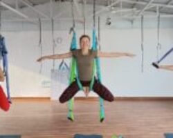 Aerial Yoga 3 Aerial Yoga 3